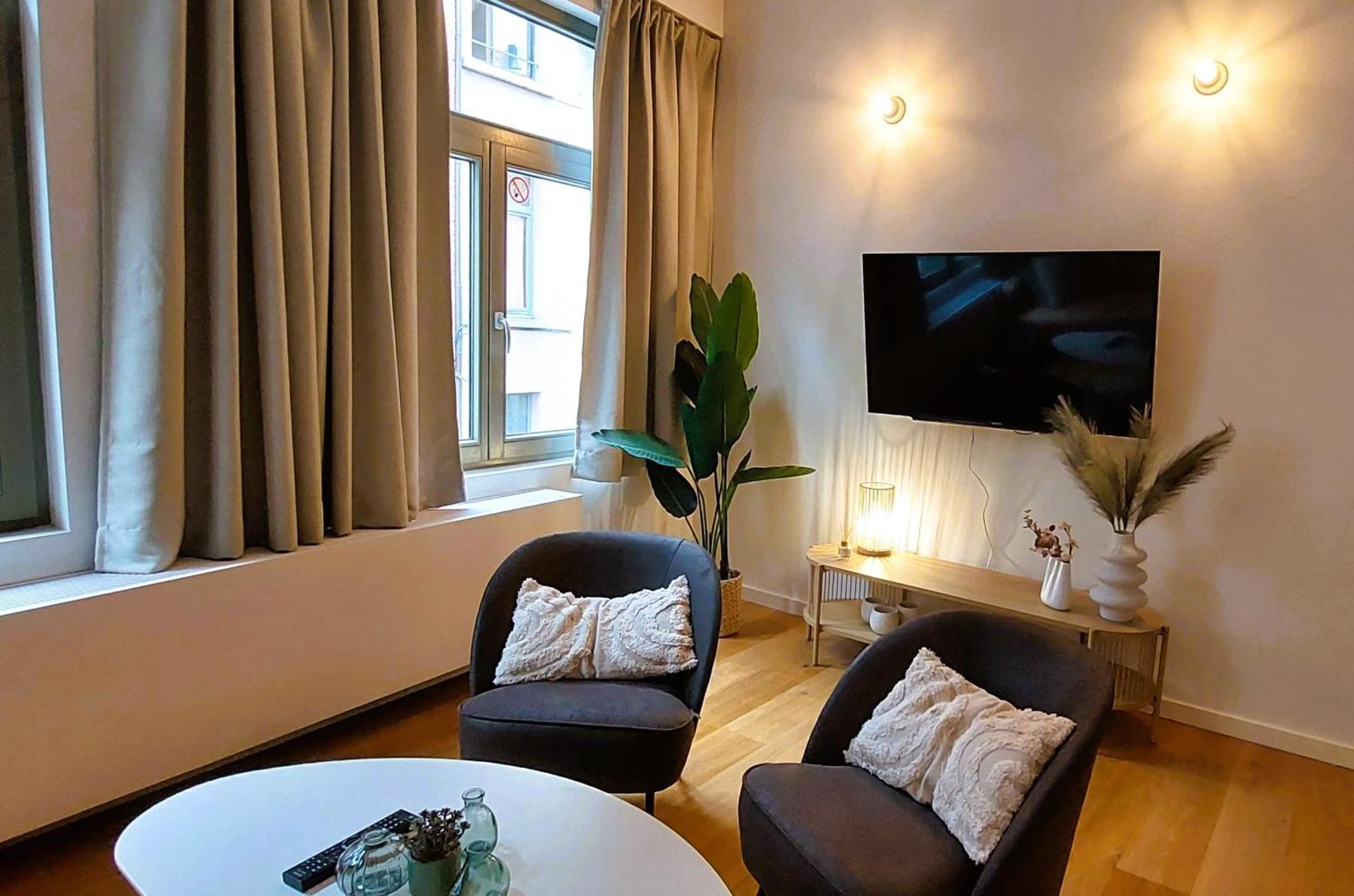 Cosy & Modern Historical In Old Town - Leon 4p Ferienhaus *